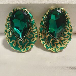 Vintage 80s Clip On Earrings Green & Gold Tone Faux Emerald Fashion Jewelry Glam